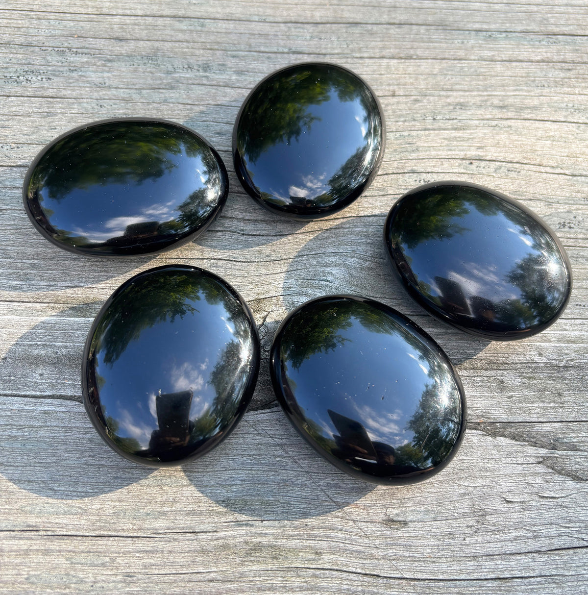Musta obsidiaani kämmenkivi 55–60 mm